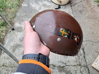 Retro přilba, přilba na veterána- KOVONA KARVINÁ