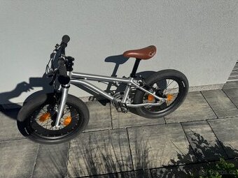 Early Rider 16