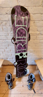 snowboard, boty, vázání a obal