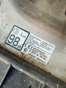 Sekacka Honda s pojezdem