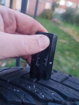 Zimní Michelin 205/55 R 16 - 1