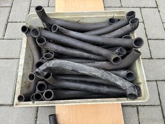 Volha Gaz 24, hadice víka ventilů - filtru