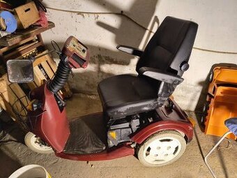 Elektrický invalidní vozík trophy booster