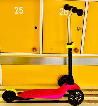 TOP stav - dětská skládací koloběžka Oxelo B1