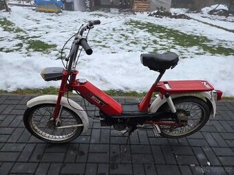 Babetta 207 s kartičkou, červená 6.