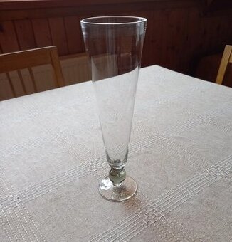 Stará retro váza, sklenice