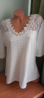 Bílé triko v.48/50