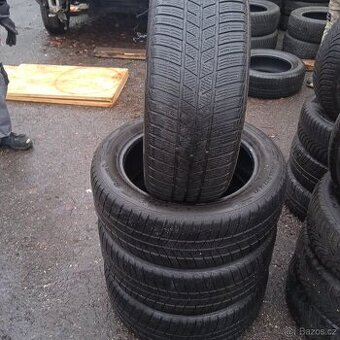 Sada zimních pneu rozměr 215/55/17 značka continental