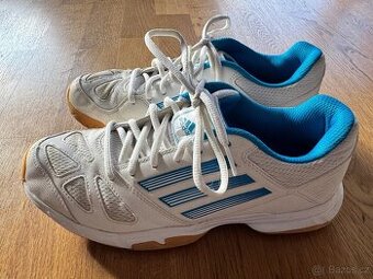 KVALITNÍ dětské boty ADIDAS, téměř nenošené (vel. 40)