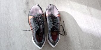 Sportovní boty velikost 40