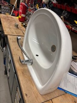 Keramické umyvadlo JIKA 60x49 komplet včetně krytu