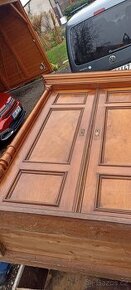 Skříň, vitrína, skleník, Biedermeier, šelak secese, baroko.