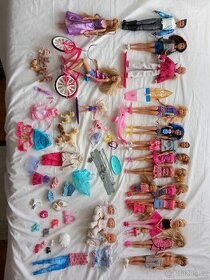 Barbie, malé panenky, miminka a doplňky