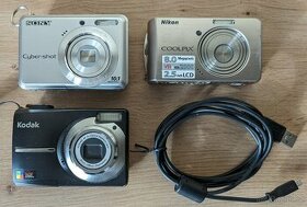3 kusy kompaktů - Sony, Nikon, Kodak