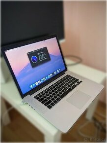 MacBook Pro 15" 2015 (i7 2,2 GHz 16GB Ram)