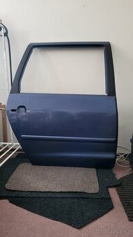Právé přední a zadní dveře na Ford Galaxi 1