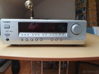 Onkyo TX-SR303E 5.1 AV receiver 360 watů