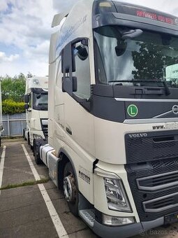 Prodám tahač Volvo FH 460 lowdeck r.v 11/2015 najeto 946000K