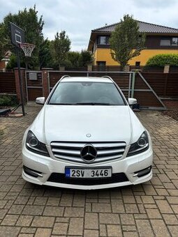 MERCEDES BENZ C250 4 MATIC AMG 150 kw