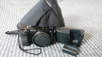 SONY A6000