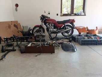 Prodám Honda CB 900 F Bol d’Or+díly