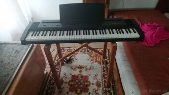 Digitalni piano Roland EP-7 II