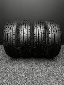 Sada pneu Hankook 215/65/17 99V