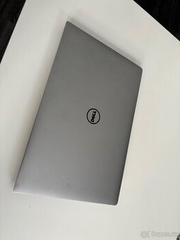 Dell XPS 15 9560
