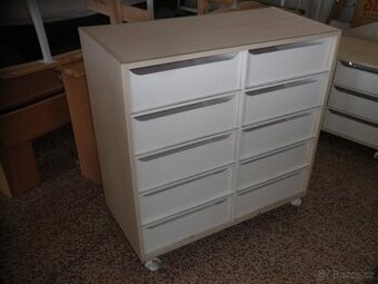 Vysoká oboustranná komoda s boxy