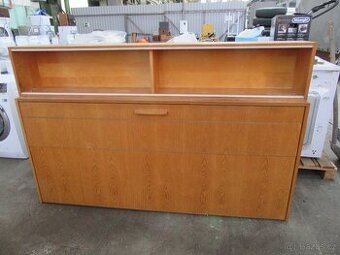 Nabízím starou skládací postel Jitona  na renovaci. Potřebuj