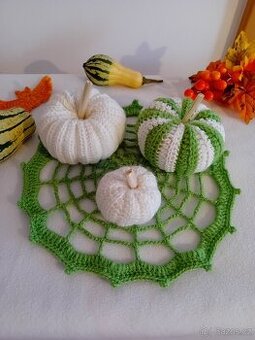 Hačkované dečky a dýně 4. Balikovna 50. Kč