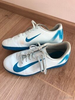 Turfy Nike Mercurial vel. 38