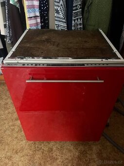 Myčka Miele - vestavná, hlásí chybu