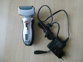 Holící strojek Panasonic