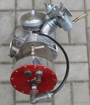 lodní motor čz jawa na závody