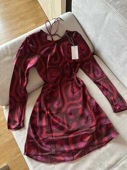 Nové šaty retro print S