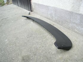 horni spoiler.strizka na skoda rapid130,136