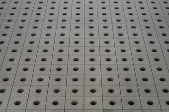 SVAŘOVACÍ / ZÁMEČNICKÝ STŮL