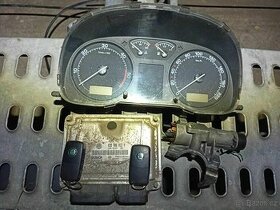 Škoda Octavia 1 budíky spínačka klíček jednotka