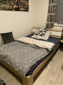 Dvoulůžková postel + matrace