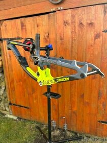 Rám saracen dh myst pro