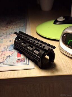 Taktické airsoft RIS předpažbí AK