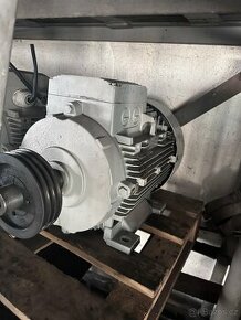 Elektro motor - 1