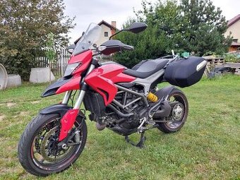 Ducati hyperstrada 821