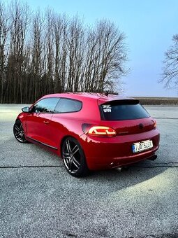Volkswagen Scirocco 2.0 tsi