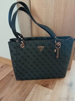 Kabelka Guess