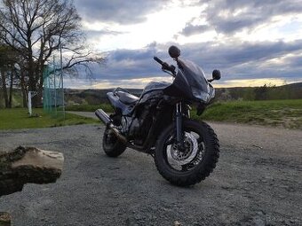 Suzuki rf 900