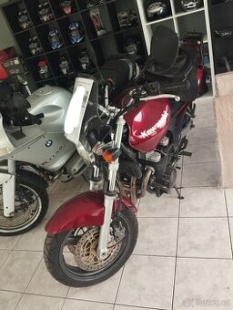 Kawasaki ZR-7 ZR750F