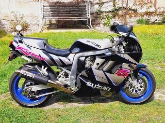 Suzuki gsxr 1100 - 1