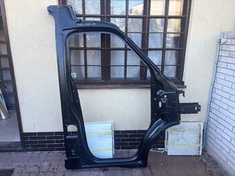 Přední pravý rám dveří Renault Master 3